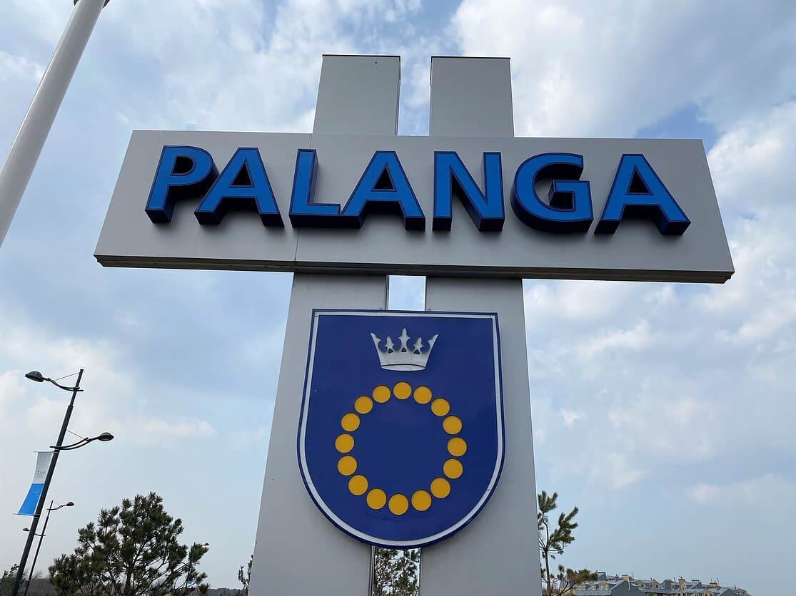 Road sign pointing to Palanga